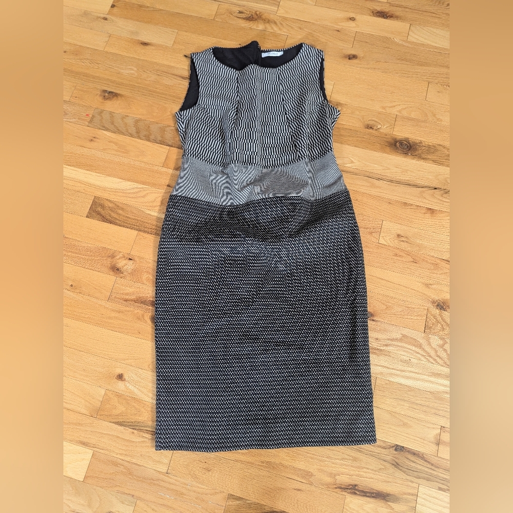 Elegant Black and Gray MaxMara Women's Dress